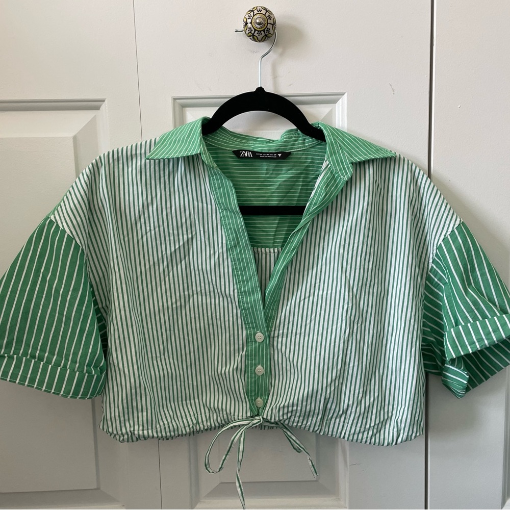 Zara Cropped Button-Up